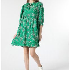 Rochie mini cu croiala in A si model floral-FEMEI-IMBRACAMINTE/Rochii