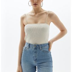Top slim-fit cu lant decorativ-FEMEI-IMBRACAMINTE/Tricouri si maiouri