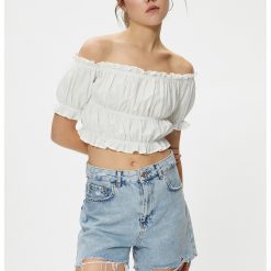 Bluza crop cu decolteu pe un umar-FEMEI-