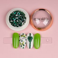 Emerald-Nail Art > Strasuri Unghii