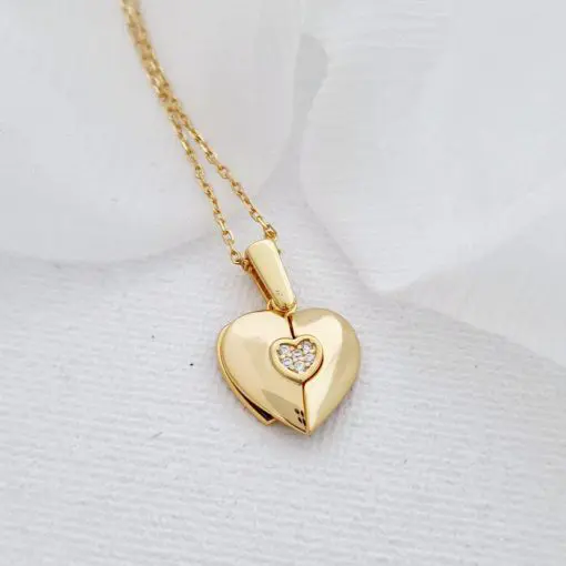 Medalion Love Wings - Argint 925 placat cu Aur Galben 18K-Personalizate >> Tip Bijuterie >> Lantisor si Pandantiv cu Poza Inauntru