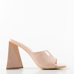 Saboti dama Duggan Nude 4