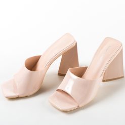 Saboti dama Duggan Nude 6