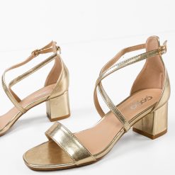 Sandale cu toc Kamaria Aurii 4