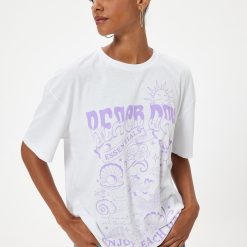 Tricou supradimensionat cu imprimeu grafic-FEMEI-