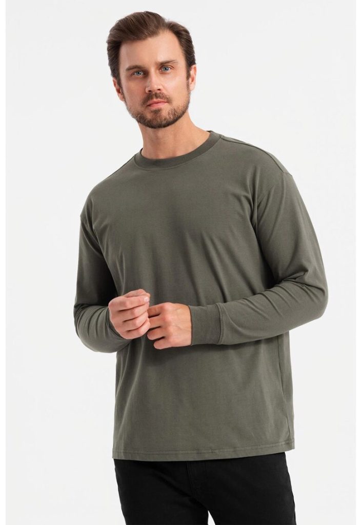 Bluza lejera cu decolteu la baza gatului-BARBATI-IMBRACAMINTE/Bluze