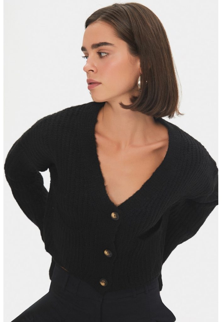 Cardigan crop cu decolteu in V-FEMEI-IMBRACAMINTE/Pulovere si cardigane