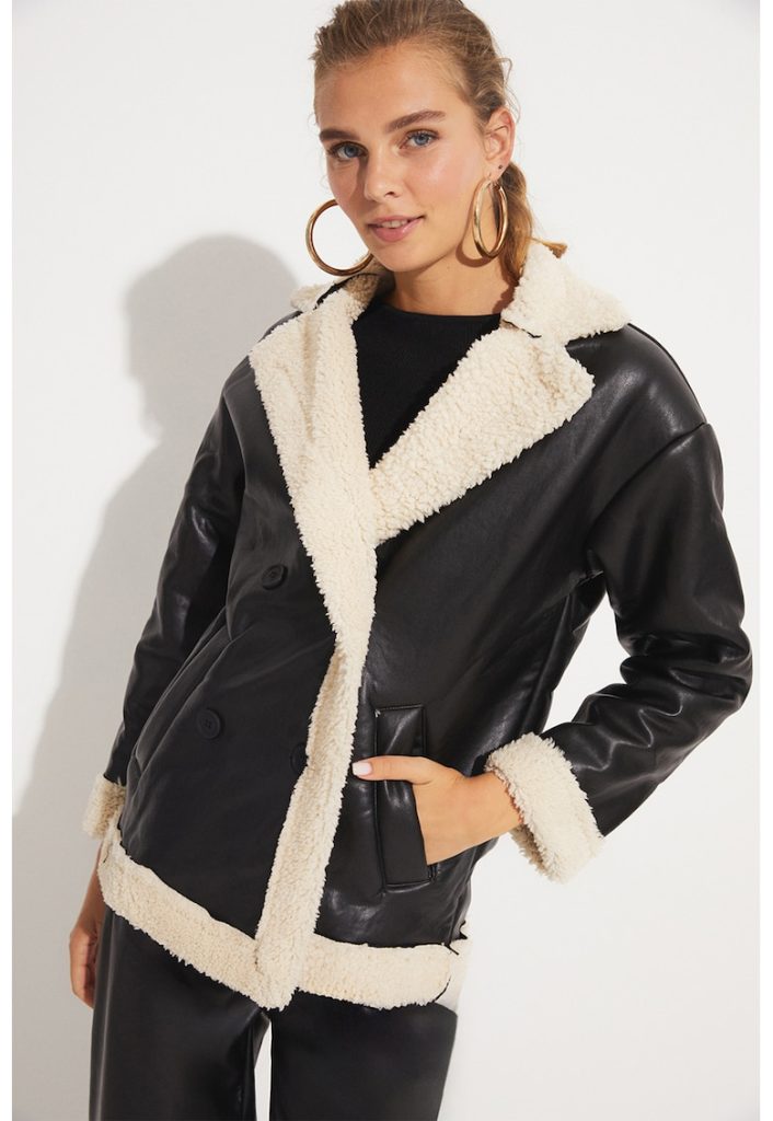 Palton din piele ecologica cu garnituri din blana shearling sintetica-FEMEI-IMBRACAMINTE/Geci si jachete