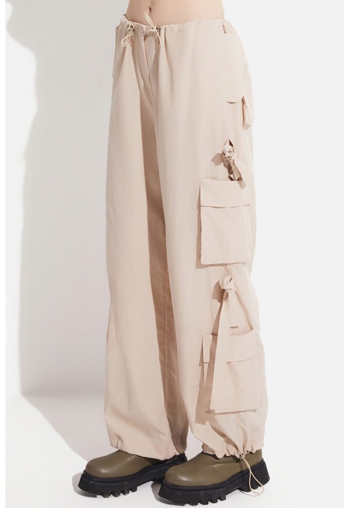 Pantaloni cargo cu aplicatii funda-FEMEI-