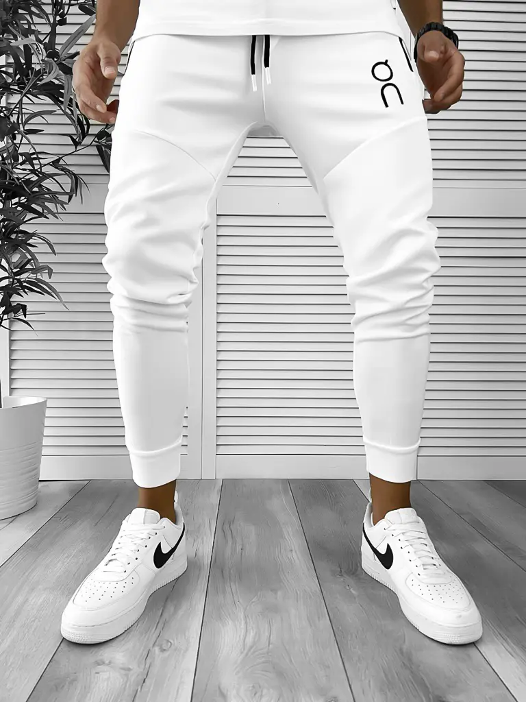 Pantaloni de trening alb conici cu mic defect DEF748 D4-5.2.-Pantaloni > Pantaloni de trening