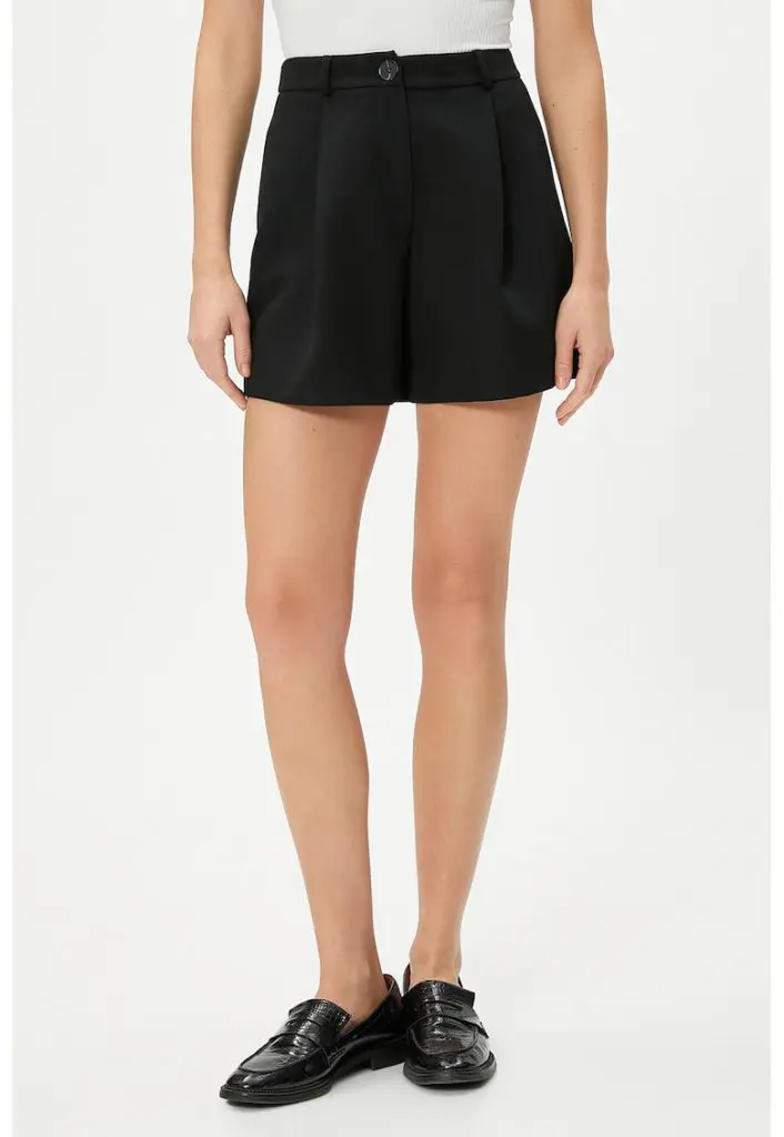 Pantaloni scurti cu model uni si talie inalta-FEMEI-