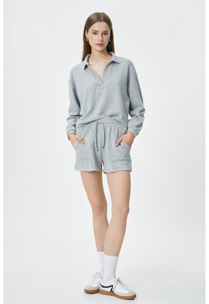 Pantaloni scurti cu snur in talie-FEMEI-