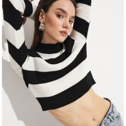 Pulover crop cu dungi-FEMEI-IMBRACAMINTE/Pulovere si cardigane