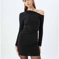 Rochie mini cu decolteu pe un umar-FEMEI-