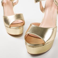 Sandale cu toc Moctez Aurii 4