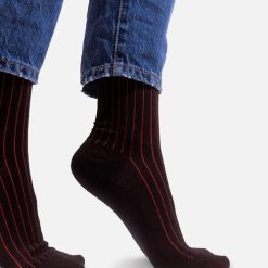 Sosete bumbac organic negre cu dungi rosii Kabak Classic Black-FEMEI
