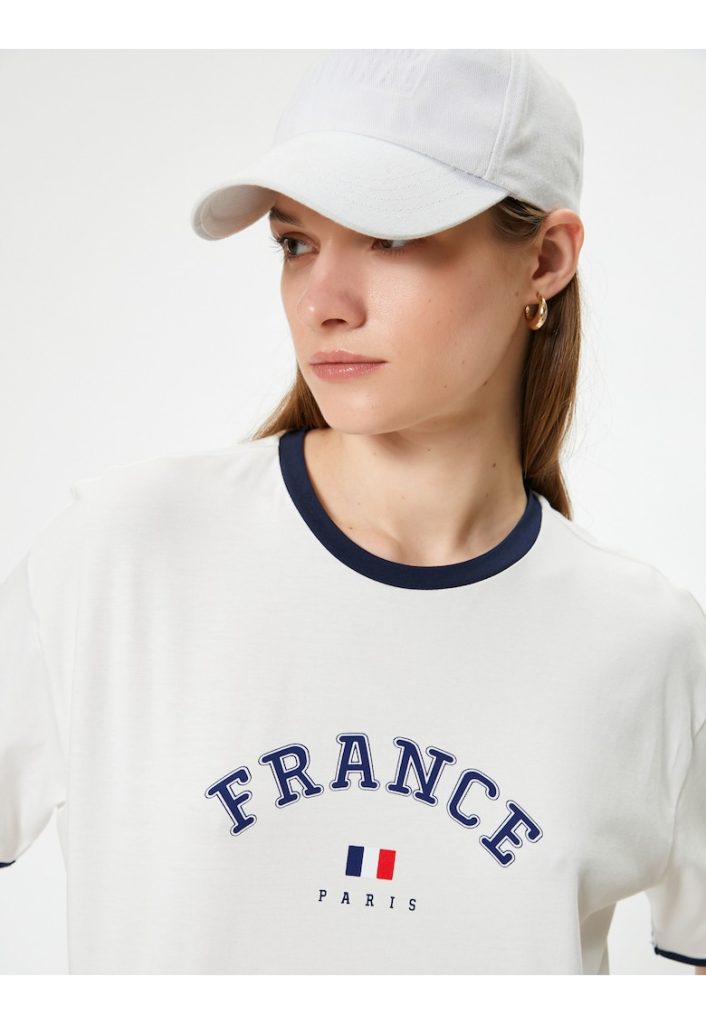 Tricou crop cu model text-FEMEI-