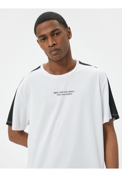Tricou cu decolteu la baza gatului-BARBATI-IMBRACAMINTE/Tricouri si maiouri