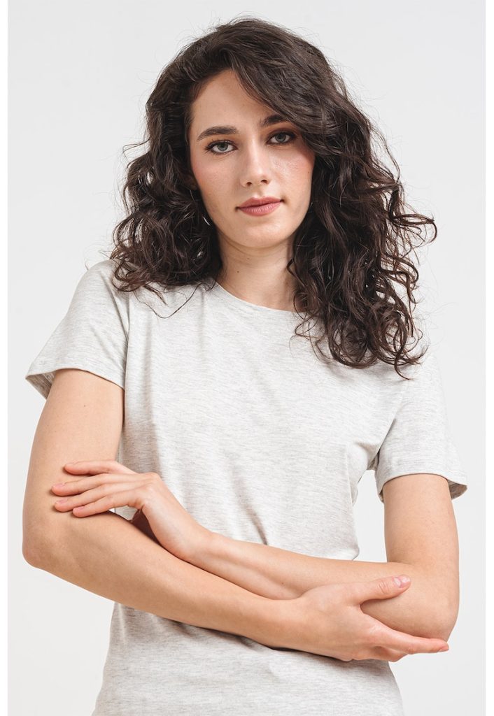 Tricou cu decolteu la baza gatului si model uni-FEMEI-IMBRACAMINTE/Tricouri si maiouri