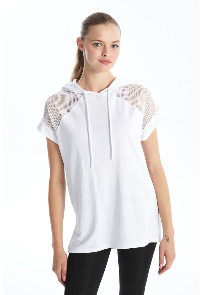 Tricou cu gluga si material de plasa la nivelul umerilor-FEMEI-