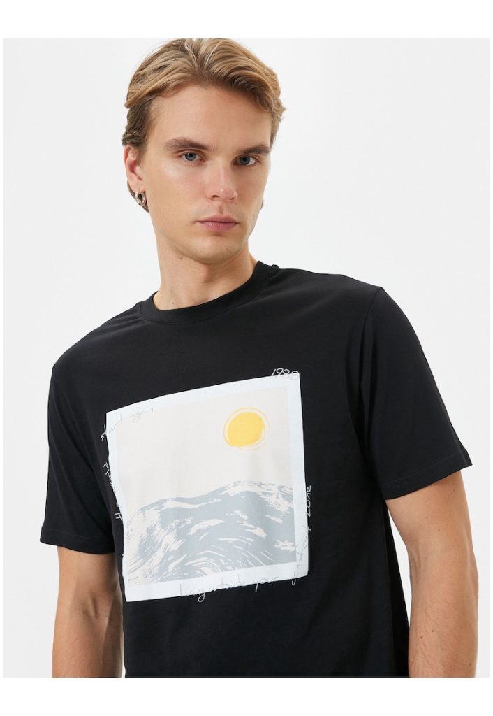 Tricou cu imprimeu grafic-BARBATI-IMBRACAMINTE/Tricouri si maiouri