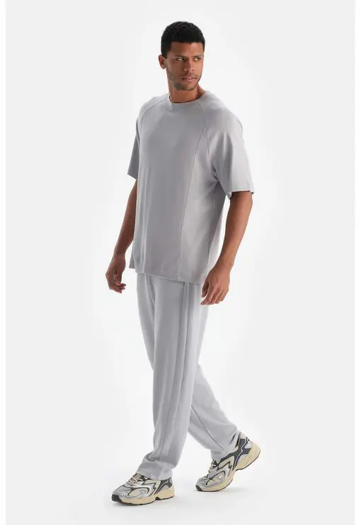 Tricou uni cu maneci raglan-BARBATI-IMBRACAMINTE/Tricouri si maiouri