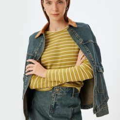 Bluza cu maneci lungi si model in dungi-FEMEI/IMBRACAMINTE/Bluze-IMBRACAMINTE/Bluze