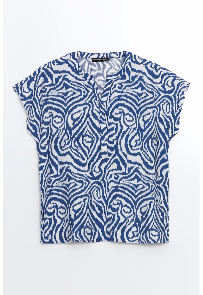 Bluza cu maneci scurte si model-FEMEI/IMBRACAMINTE/Bluze-IMBRACAMINTE/Bluze