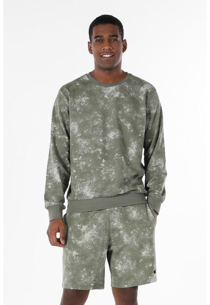 Bluza sport cu model tie-dye - Alb prafuit - Verde militar --BARBATI/IMBRACAMINTE/Hanorace-IMBRACAMINTE/Hanorace