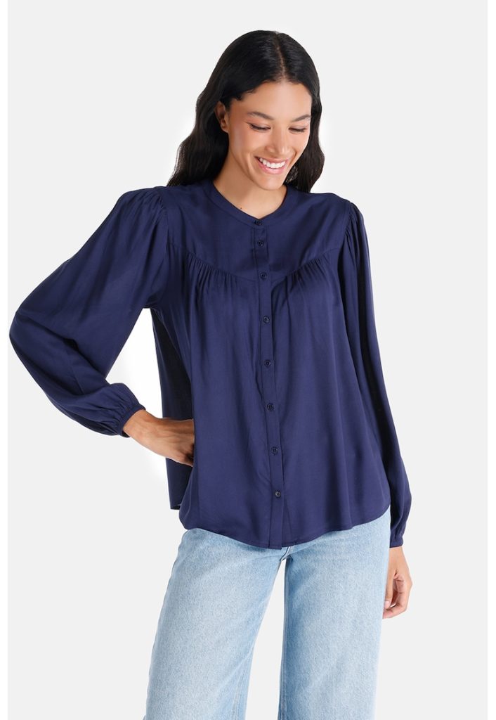 Bluza vaporoasa cu nasturi-FEMEI/IMBRACAMINTE/Bluze-IMBRACAMINTE/Bluze