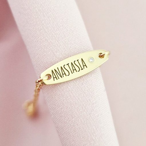 Brățară placuta personalizata cu nume de fetita – Diamant natural - Argint 925 placat cu Aur Galben 18K- Cu lantisor fata/baiat-Diamante >> Bratari Argint 925 cu Diamant natural >> Noutati