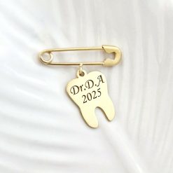 Brosa Ac de siguranta - Pandantiv Dinte – Argint 925 placat cu Aur Galben 18K-Argint >> Pandantive Argint personalizate >> Noutati