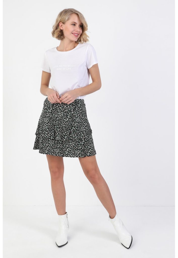 Fusta mini cu imprimeu floral-FEMEI/IMBRACAMINTE/Fuste-IMBRACAMINTE/Fuste