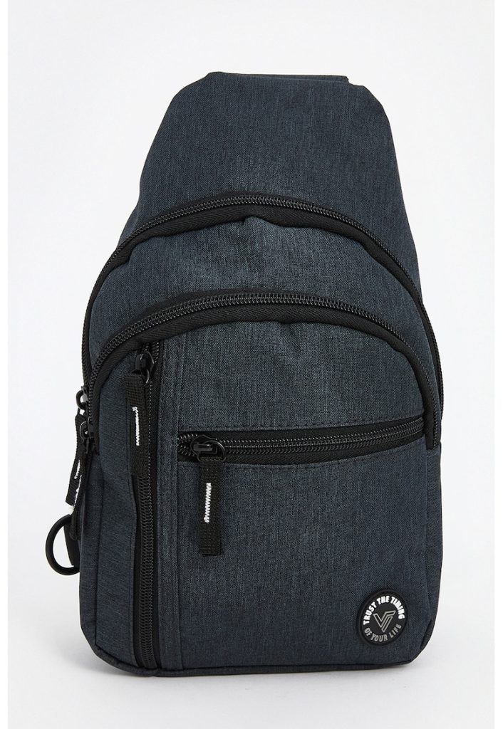 Geanta sling cu bareta ajustabila-BARBATI/GENTI SI ACCESORII/Rucsacuri-GENTI SI ACCESORII/Rucsacuri