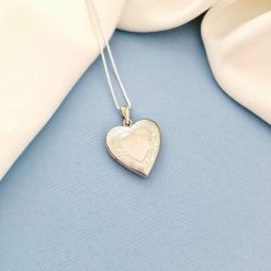 Medalion inima cu poze in interior - Love Bouquet - Argint 925 Rodiat-Personalizate >> Tip Bijuterie >> Lantisor si Pandantiv cu Poza Inauntru