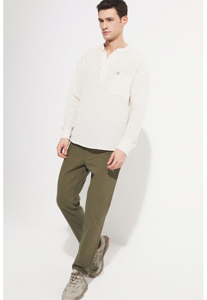 Pantaloni cu croiala conica si buzunare-BARBATI/IMBRACAMINTE/Pantaloni si colanti-IMBRACAMINTE/Pantaloni si colanti