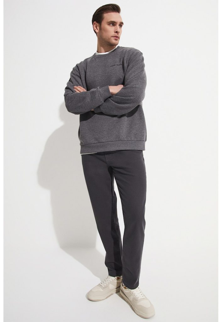 Pantaloni cu croiala conica si buzunare-BARBATI/IMBRACAMINTE/Pantaloni si colanti-IMBRACAMINTE/Pantaloni si colanti