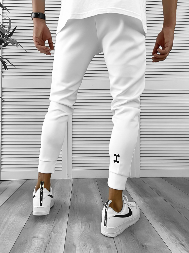 Pantaloni de trening albi  silon  conici  cu mic defect DEF773  D2-5.1-Pantaloni > Pantaloni de trening