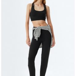 Pantaloni de trening crop conici-FEMEI/IMBRACAMINTE/Pantaloni si colanti-IMBRACAMINTE/Pantaloni si colanti