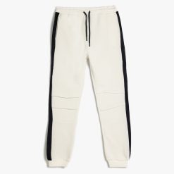 Pantaloni de trening cu snur de ajustare - model uni si buzunare laterale-BAIETI/IMBRACAMINTE/Blugi-IMBRACAMINTE/Blugi