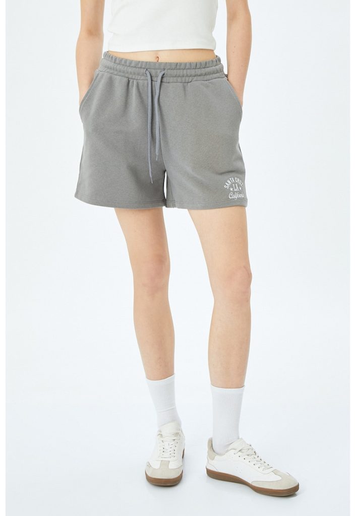 Pantaloni scurti din amestec de bumbac cu buzunare laterale-FEMEI/IMBRACAMINTE/Pantaloni si colanti-IMBRACAMINTE/Pantaloni si colanti