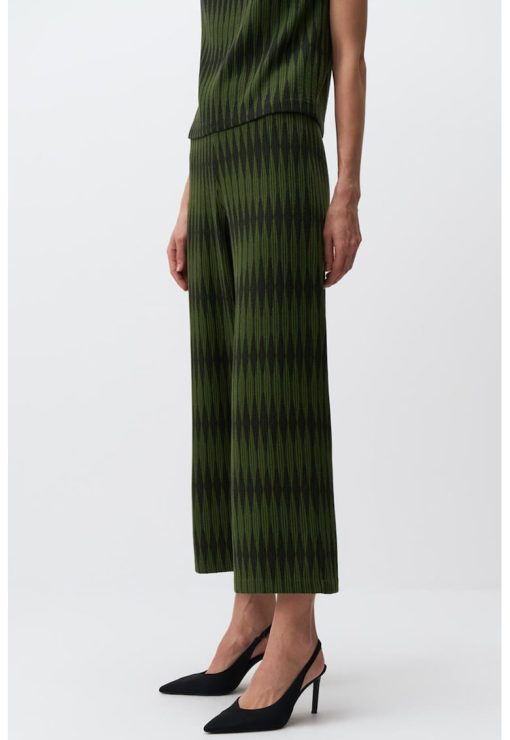 Pantaloni tricotati cu croiala ampla si model-FEMEI/IMBRACAMINTE/Pantaloni si colanti-IMBRACAMINTE/Pantaloni si colanti