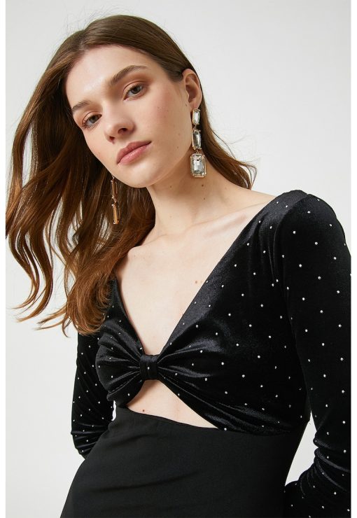 Rochie mini cu decolteu in V si aplicatii de strasuri-FEMEI/IMBRACAMINTE/Rochii-IMBRACAMINTE/Rochii