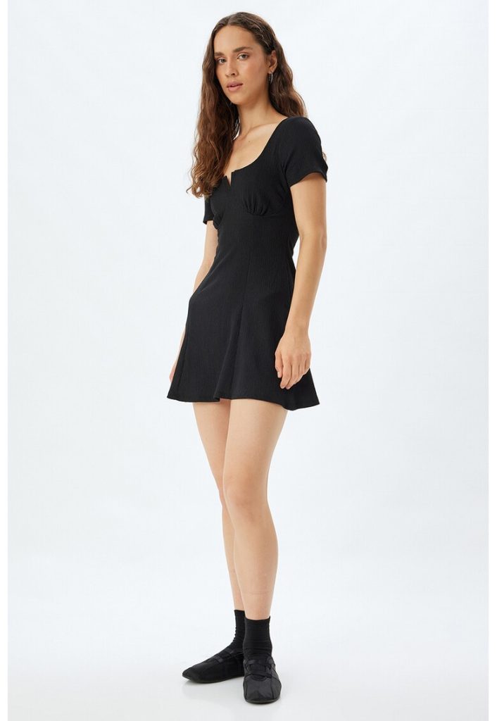 Rochie mini cu maneci scurte-FEMEI/IMBRACAMINTE/Rochii-IMBRACAMINTE/Rochii