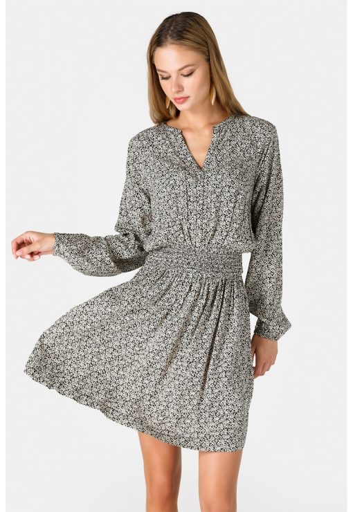 Rochie mini cu model floral-FEMEI/IMBRACAMINTE/Rochii-IMBRACAMINTE/Rochii