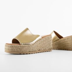 Saboti dama Fuku Aurii 6