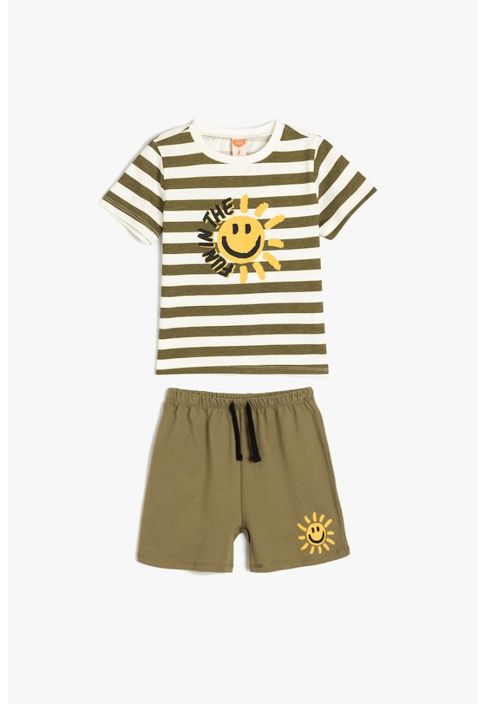 Set de tricou si pantaloni scurti cu model in dungi - 2 piese-BAIETI/IMBRACAMINTE/Seturi de imbracaminte-IMBRACAMINTE/Seturi de imbracaminte
