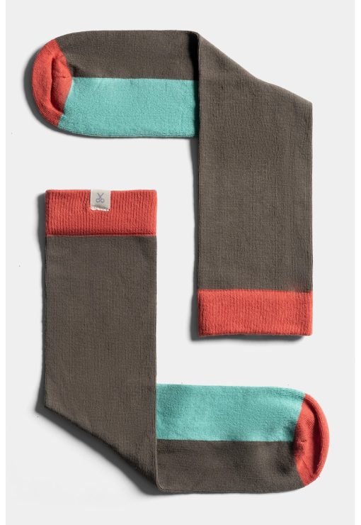 Sosete lungi unisex cu model colorblock-FEMEI/IMBRACAMINTE/Dresuri si sosete-IMBRACAMINTE/Dresuri si sosete