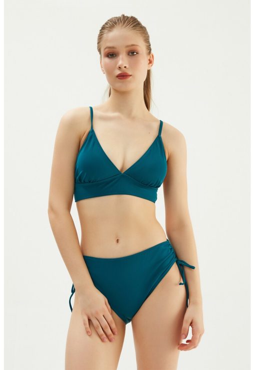 Sutien de baie cu cupe triunghiulare-FEMEI/IMBRACAMINTE/Costume de baie-IMBRACAMINTE/Costume de baie