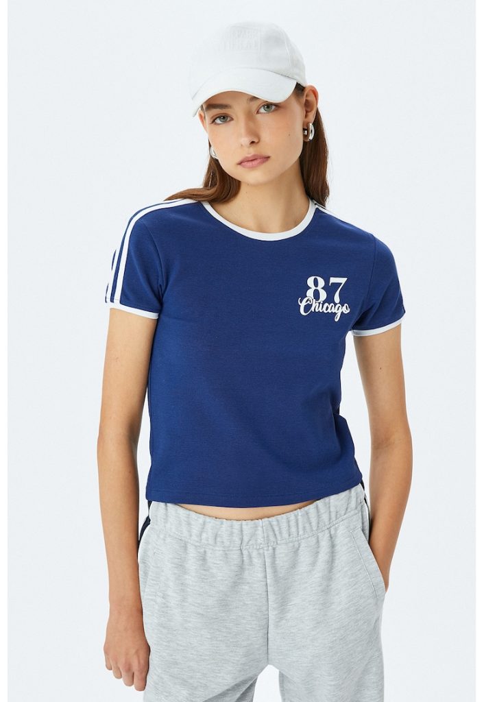 Tricou crop cu imprimeu-FEMEI/IMBRACAMINTE/Tricouri si maiouri-IMBRACAMINTE/Tricouri si maiouri